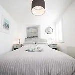 Padstow Escapes - Captains Cottage