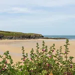 Hawker\'S Cove
