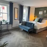 The London Inn
