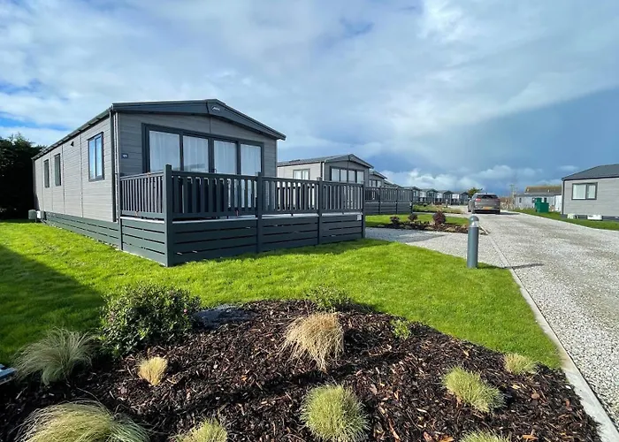 Stones Throw Lodge