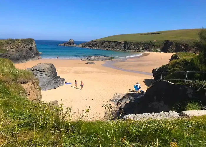 Trevone Bay Seaside Home For 4 - Close To Beach And Padstow