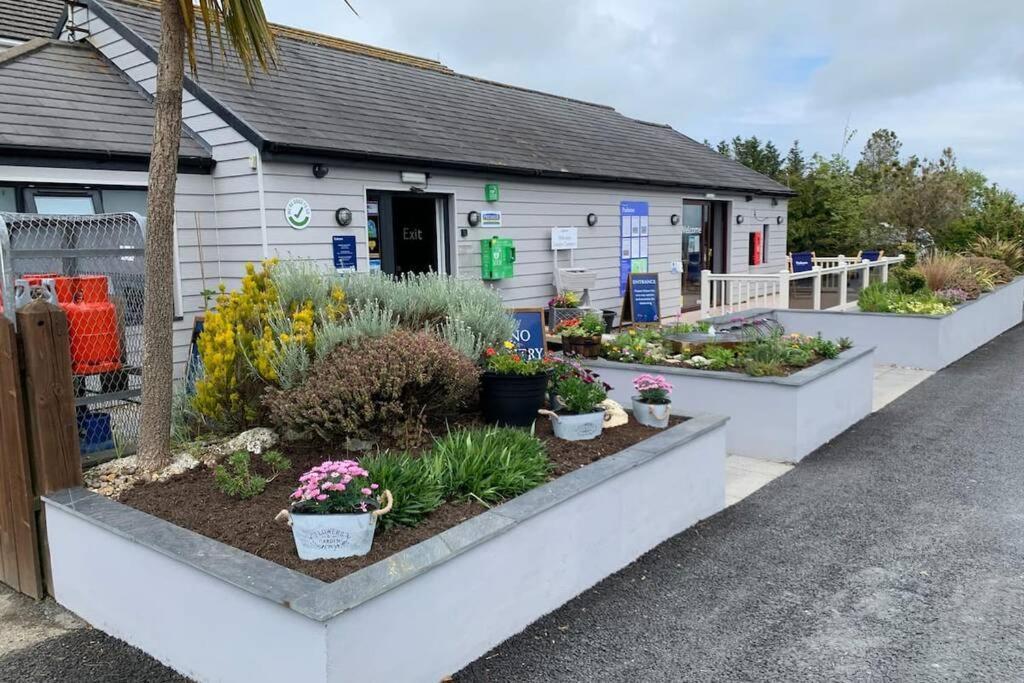 Lowena - Holiday home *