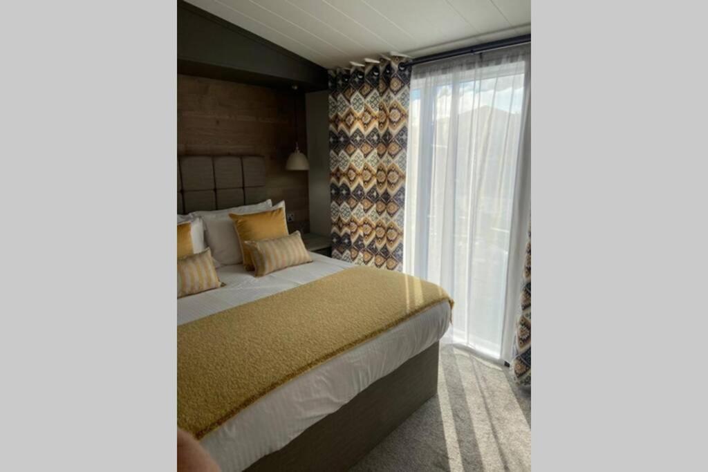 Holiday home Lowena -
