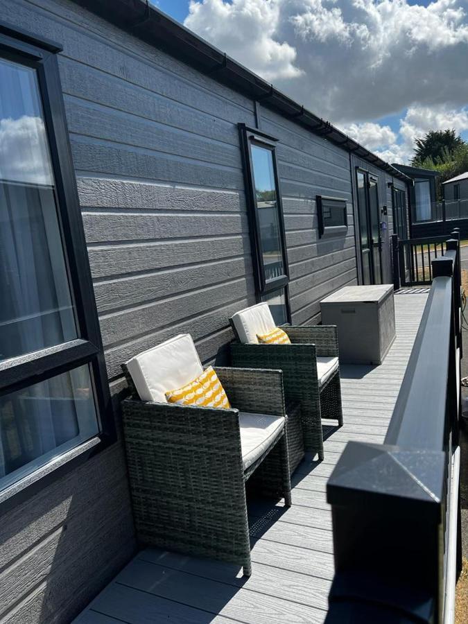 Lowena - Holiday home *