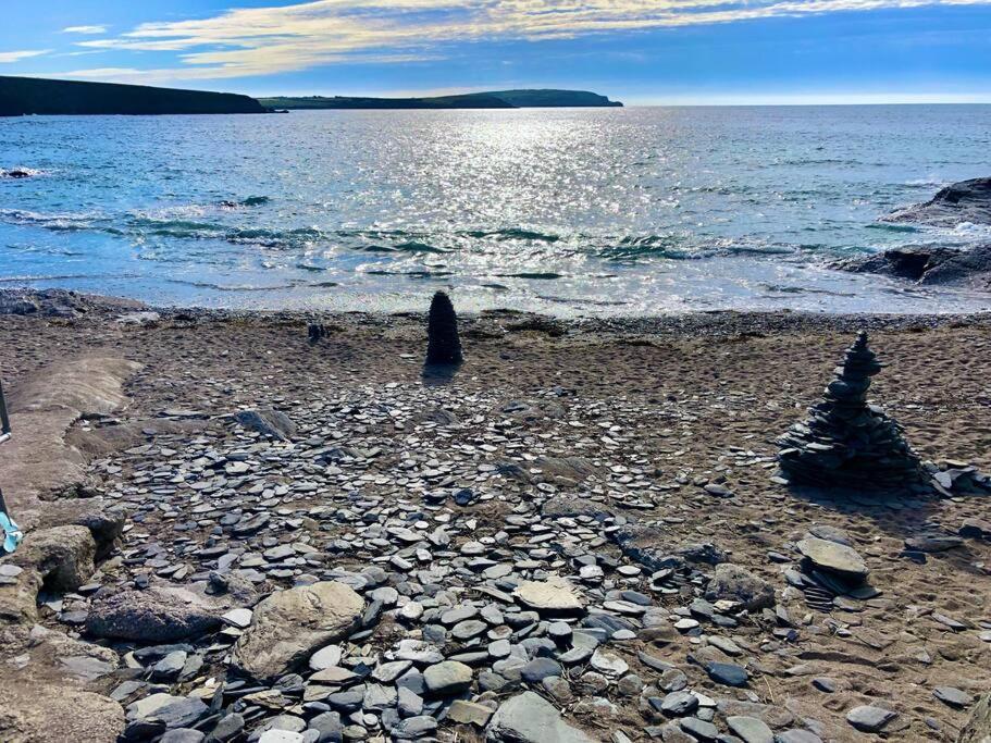 Trevone Bay Seaside For 4 - Close To And *