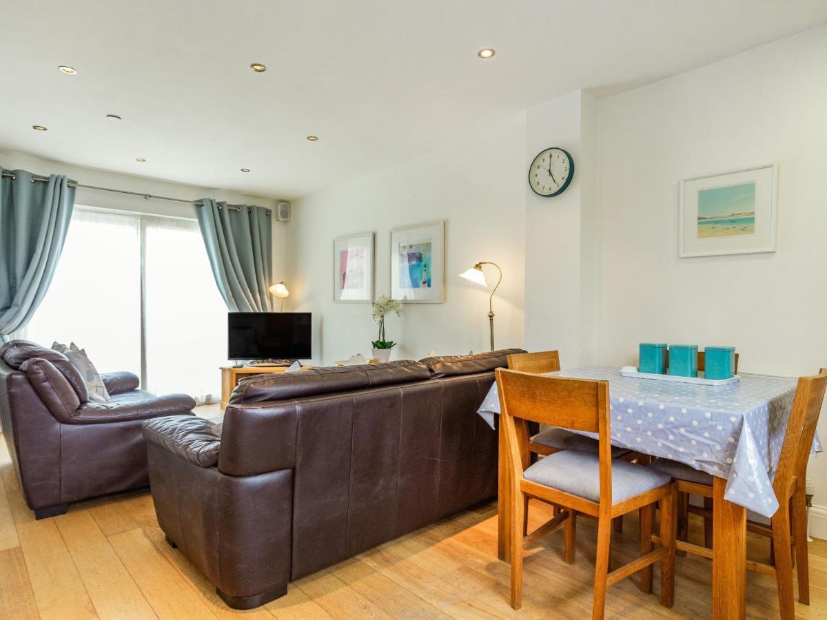 Constantine Bay Apartment