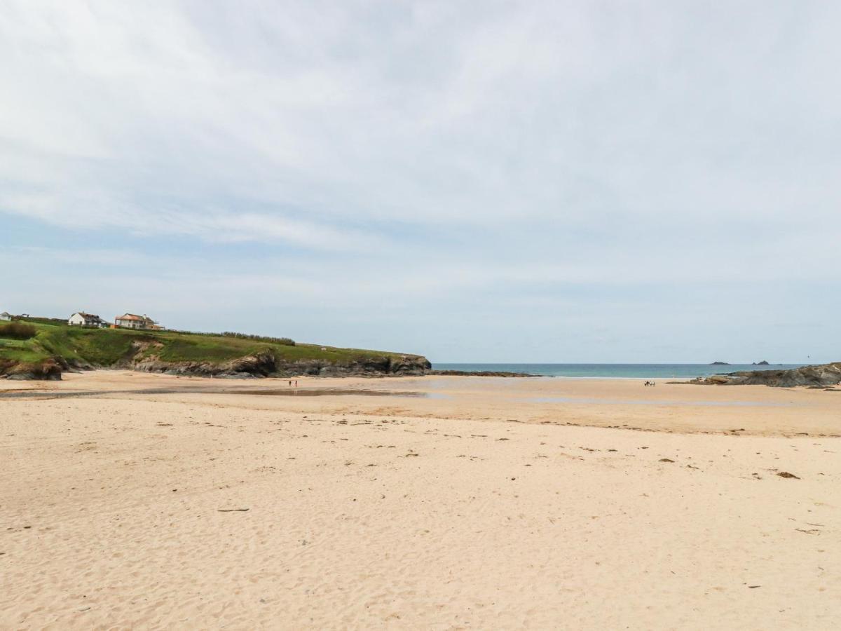 Constantine Bay Apartment