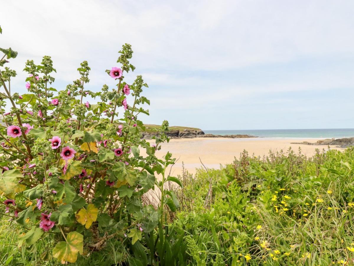 Constantine Bay Apartment