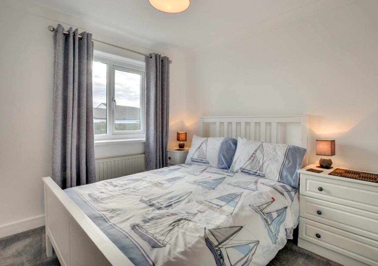 Holiday home Mena-gwins *