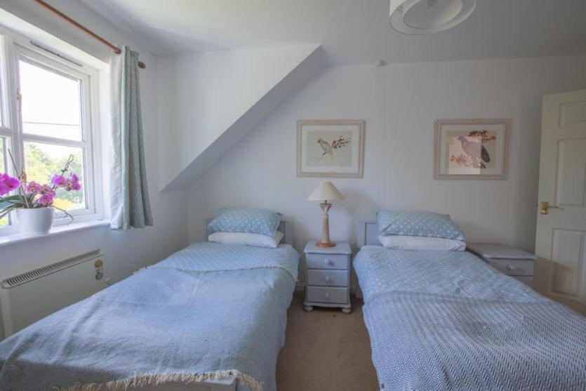 3 Menague * Padstow