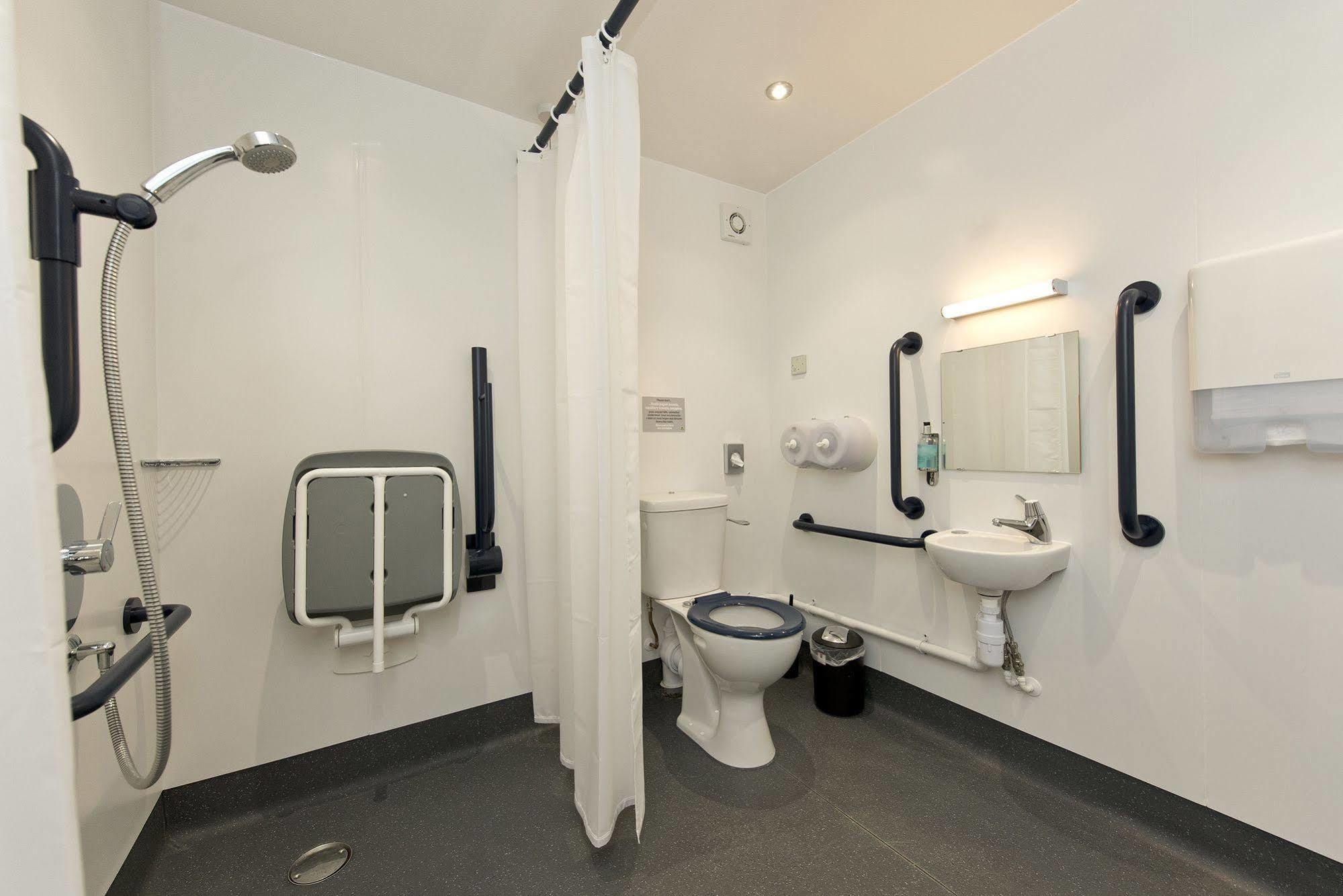 Hostel Yha Treyarnon Bay