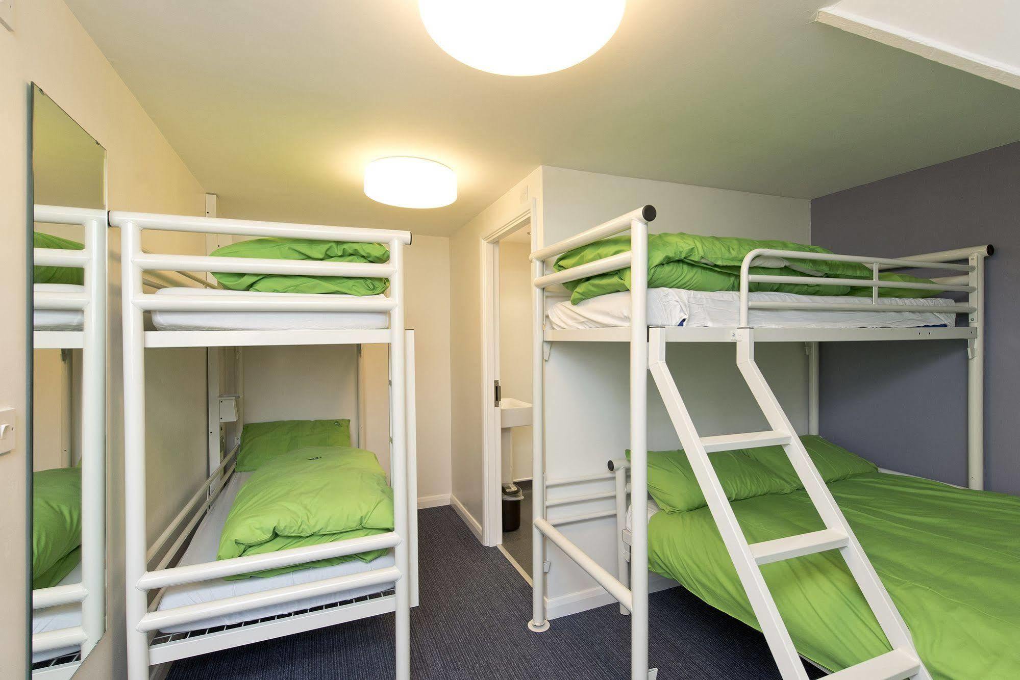 Yha Treyarnon Bay * Padstow