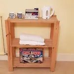 Padstow, Sleeps 5, You\'Ll Be The Only Guests, Huge Rooms!