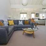 Peaceful, Rural Cottage On The Outskirts Of Padstow
