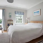 Lowenna Manor 4