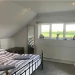 Sail Loft - Large Double Room, Bathroom And Lounge 2 Miles From Padstow
