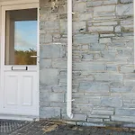 6A The Mews