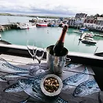 Padstow Escapes - Pajar Luxury Penthouse Apartment