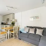 Stunning Cosy Cottage In Old Town Padstow Sleeps 4