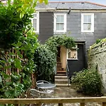 Portloe Cottage Padstow