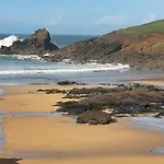 Honeycomb Lodge - Holiday Home 5 Min From Padstow