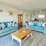 14 The Old Boatyard