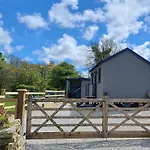 Beautiful Cabin Near Padstow