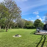 Beautiful Cabin Near Padstow