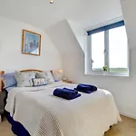 Lowen Cottage