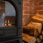 Inglenook Cottage With Parking
