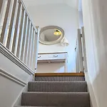 Harbour Retreat Padstow - Entire Apartment In The Beautiful Old Town Of Padstow Harbour