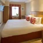 Treglos Hotel