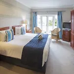 Treglos Hotel