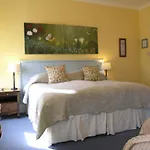 Woodlands Country House