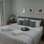 Trevena, Beautiful Modern House In Padstow