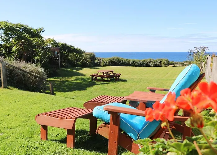 Sea Views Apartment Near The Beach