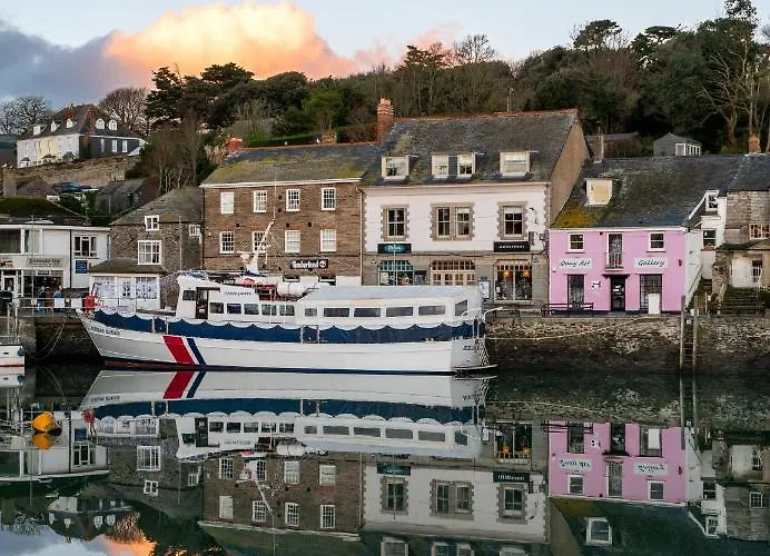 Padstow Escapes - Teyr Luxury Penthouse Apartment