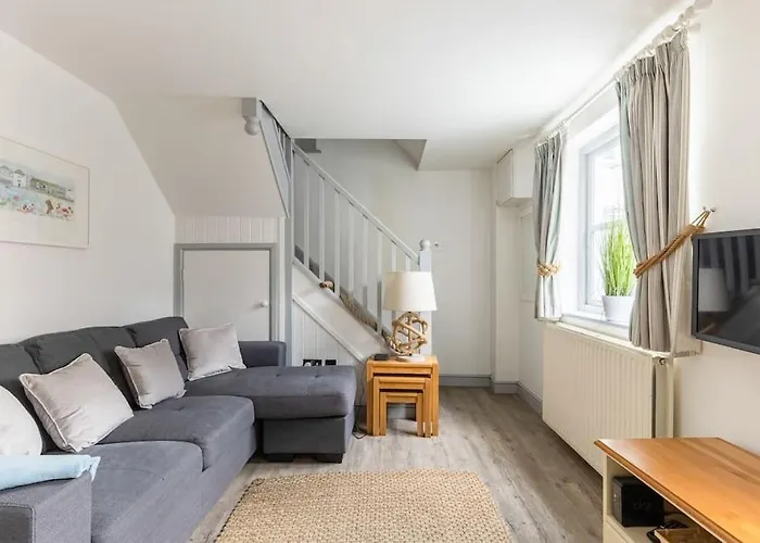 Stunning Cosy Cottage In Old Town Padstow Sleeps 4