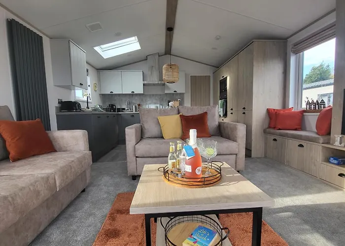 Honeycomb Lodge - Holiday Home 5 Min From Padstow