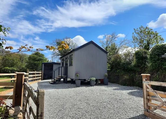 Beautiful Cabin Near Padstow
