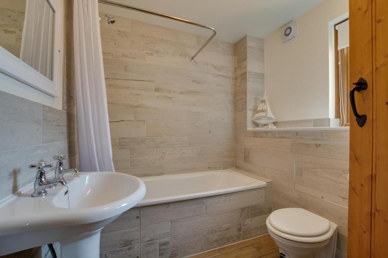 Tranquil Location Just Minutes From Holiday home