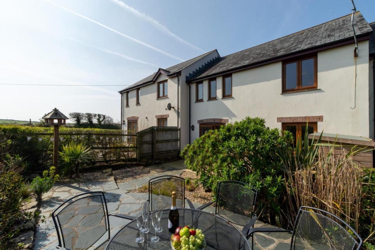 Tranquil Location Just Minutes From *