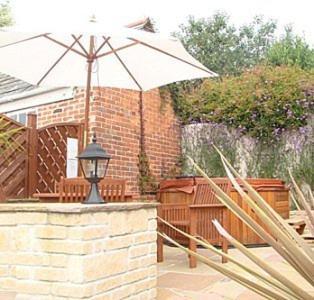 Breaks - Cottages & Apartment *