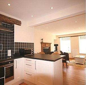 Apartment Breaks - Cottages & Padstow