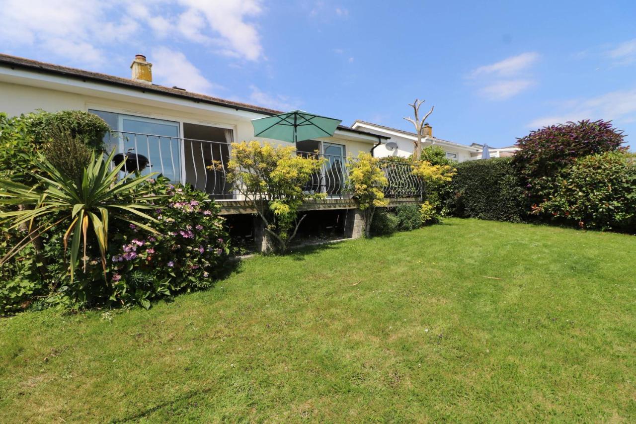 With Estuary Views, Parking & Balcony Padstow