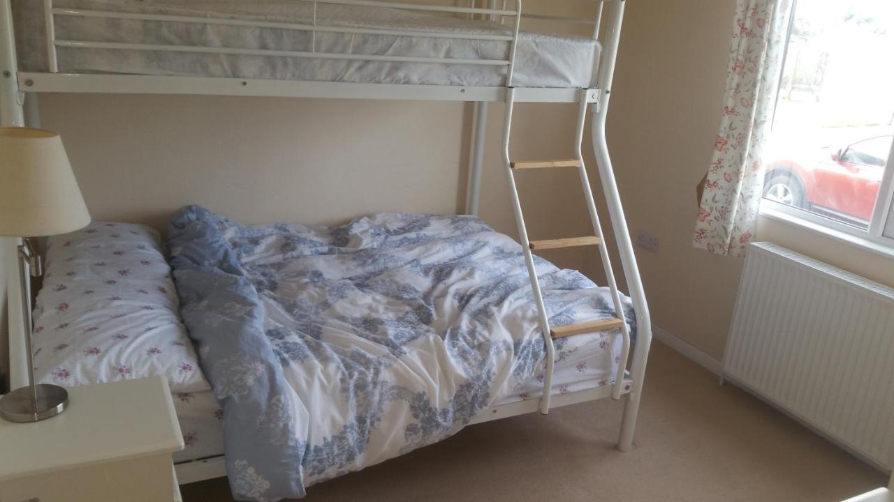 Wendy Lodge- Cottage, Sleeps 6 Adults Holiday home *