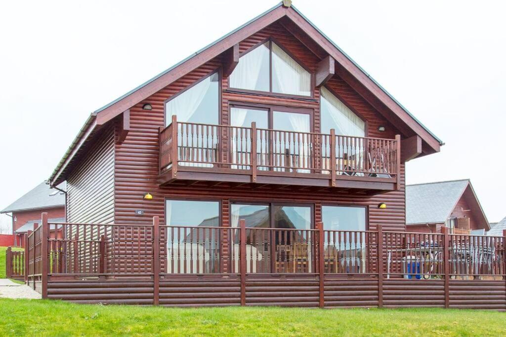 Retallack 4 Bedroom - Hot Tub For Hire On Request -pool & Padstow