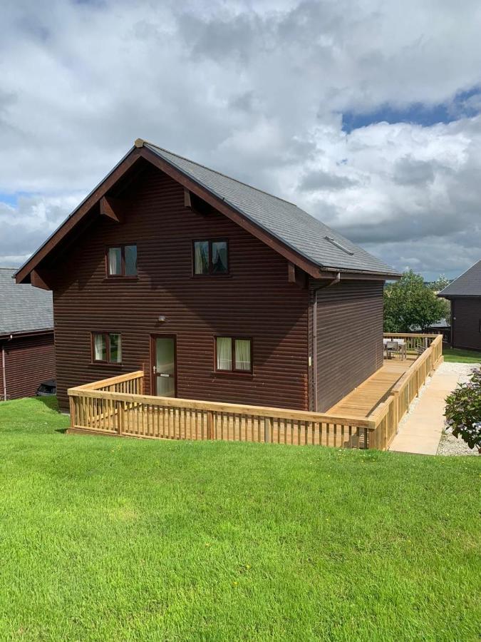 Retallack 4 Bedroom - Hot Tub For Hire On Request -pool & Holiday home Padstow