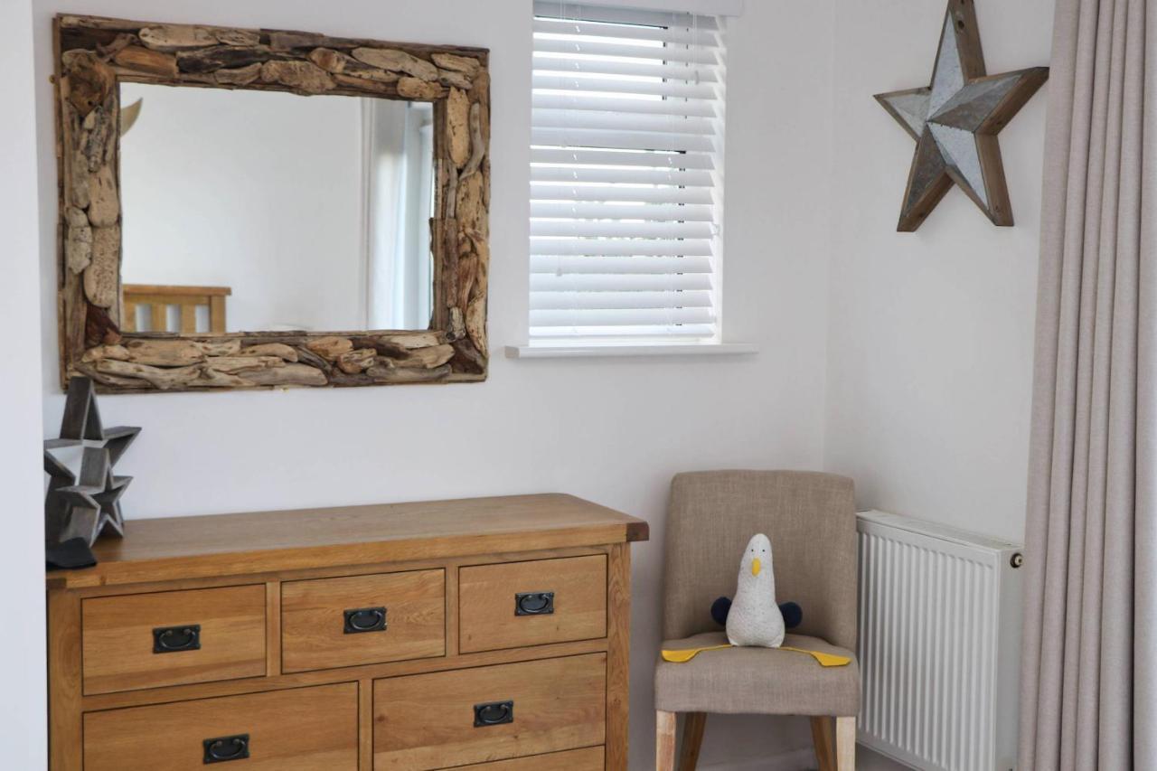 With Estuary Views, Parking & Balcony *