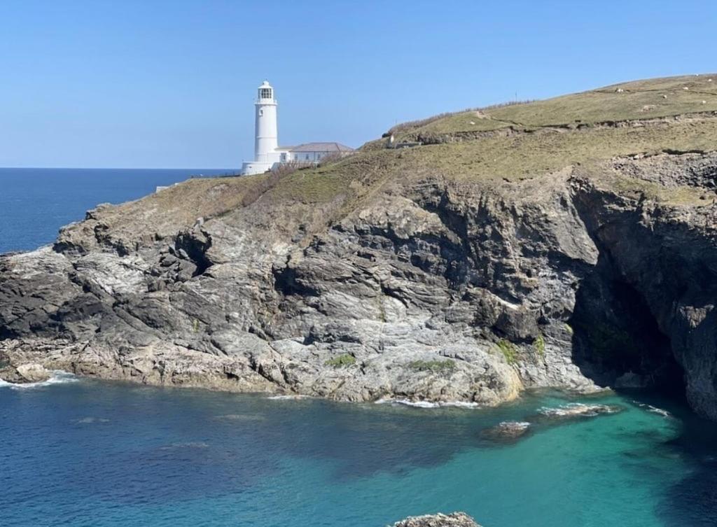 7 Piran View, * Padstow